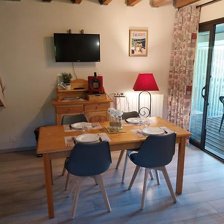 Entre Montagne Et Riviere Apartment Аро Екстериор снимка